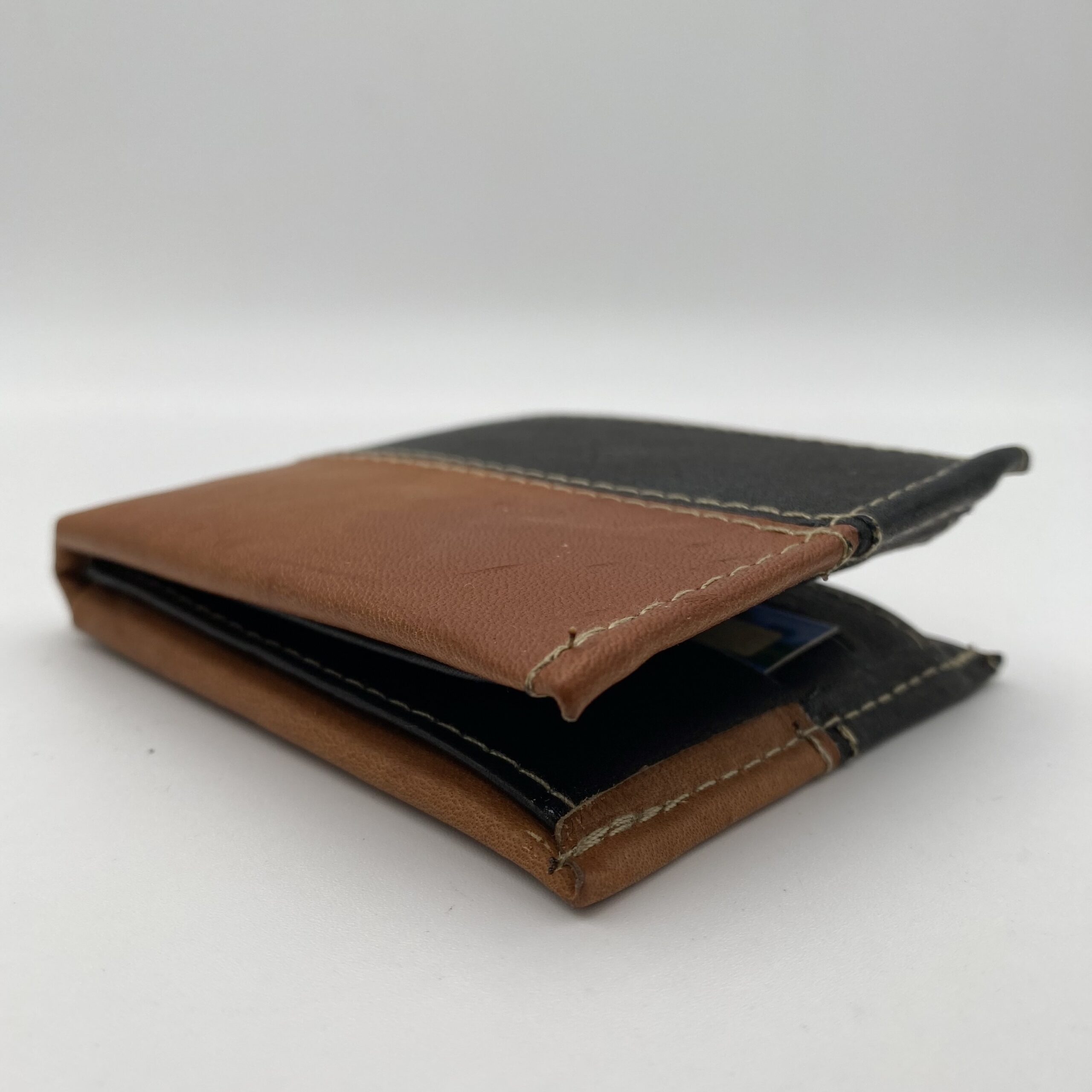 BILLETERA CUERO TALA 101 - Image 4